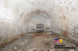 Zabytkowe Podziemia Nieopodal Zamku W Żarach